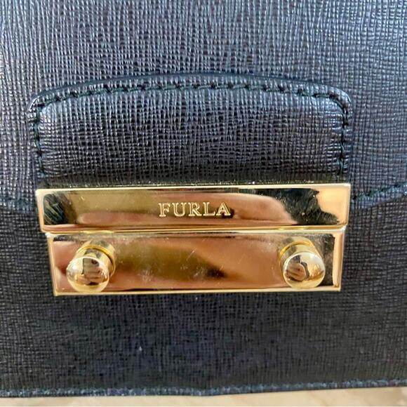 FURLA Metropolis Chain Black Leather Front Plate Logo Small Size Crossbody Bag - Picture 3 of 16